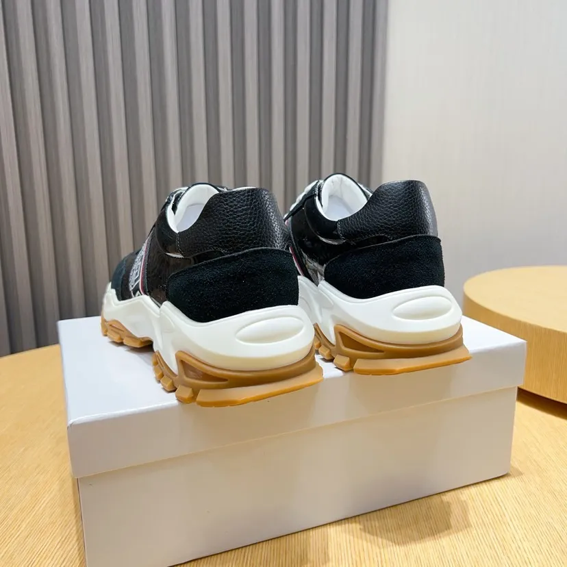 Factory P420💰[gucci] New original men's fashionable casual shoes, exclusive original mold opening, the upper is made of original material, comfortable sheepskin lining, rubber combination, lightweight foaming, wear-resistant and non-slip outsole, comfortable to wear🎋Fine workmanship, worthy of wearing, comfortable to wear, impeccable quality and workmanship. Code number 38-44